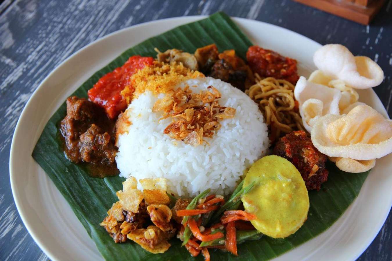 Kinh nghiệm du lịch Bali tự túc - Nasi campur