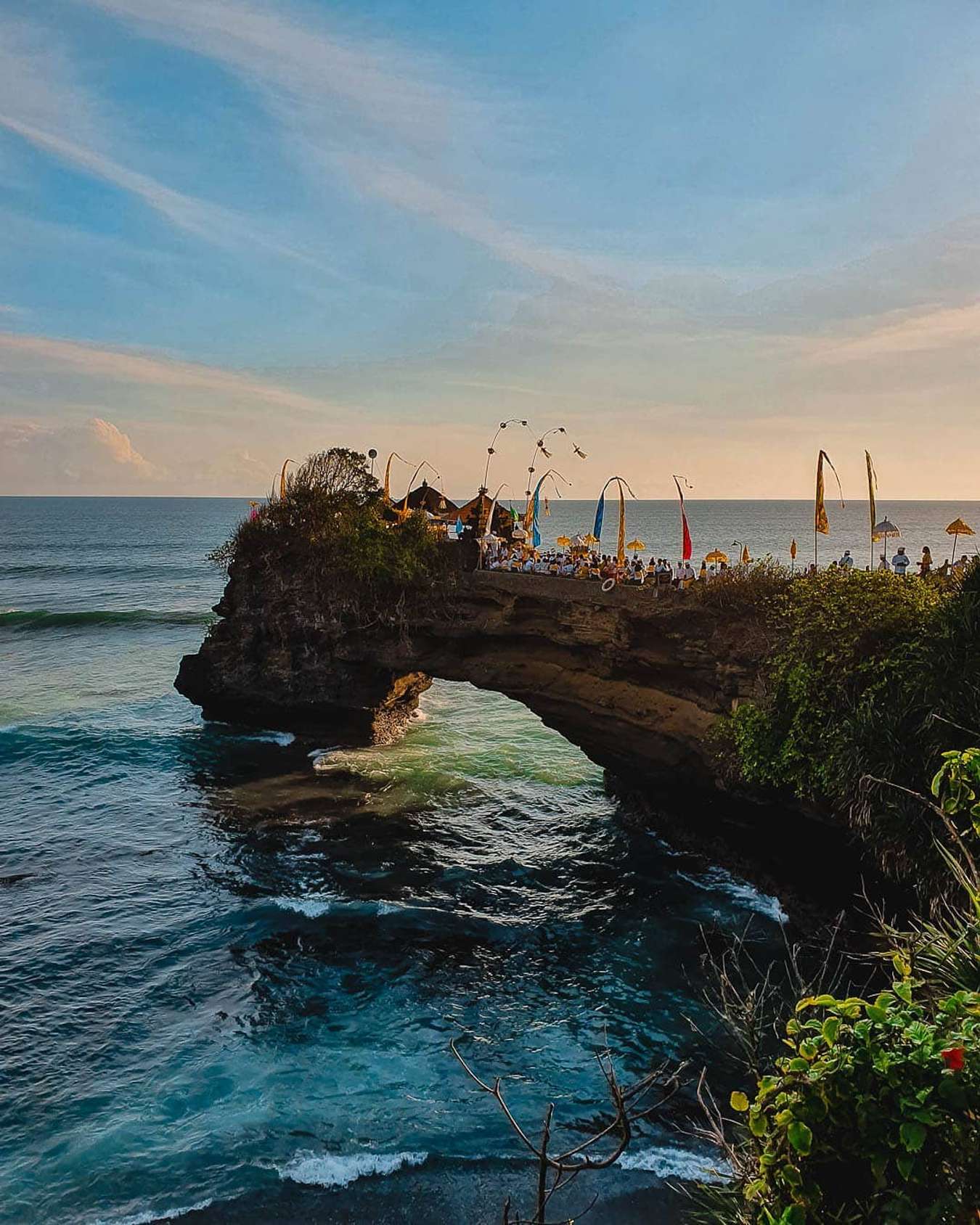 Kinh nghiệm du ngoạn Bali tự động túc - Đền Tanah Lot