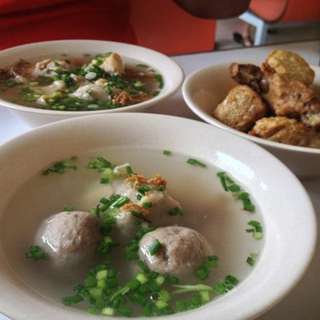 Rekomendasi Bakso Enak di Solo untuk Wisata Kuliner!, Mas Bellboy