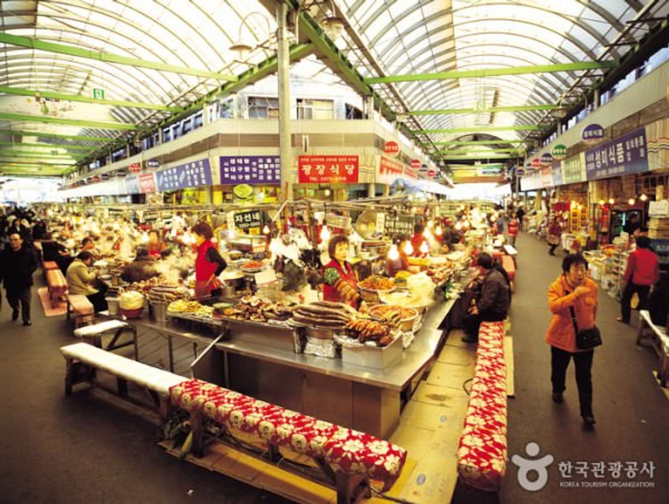 Wisata Kuliner Street Food di Luar Negeri - Gwangjang Market