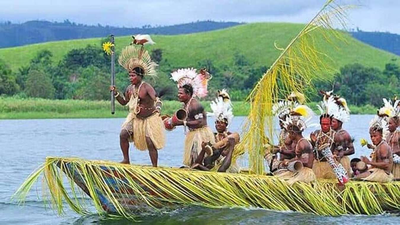 Festival Danau Sentani | Festival Kebudayaan di Indonesia