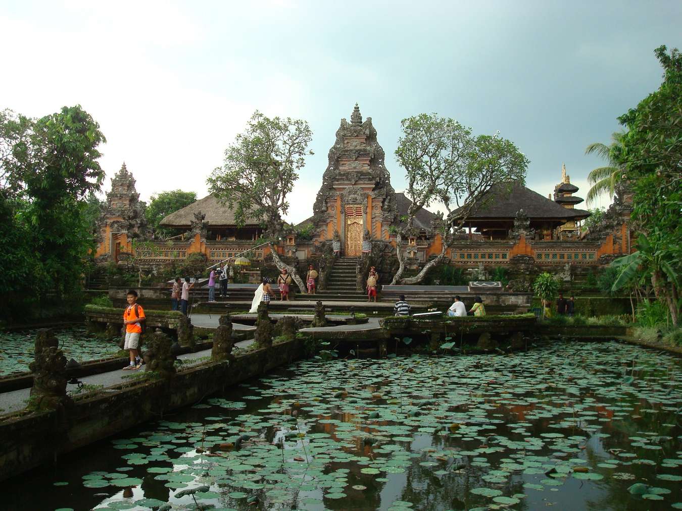 Pura Saraswati | Destinasi wisata pura terindah di Bali