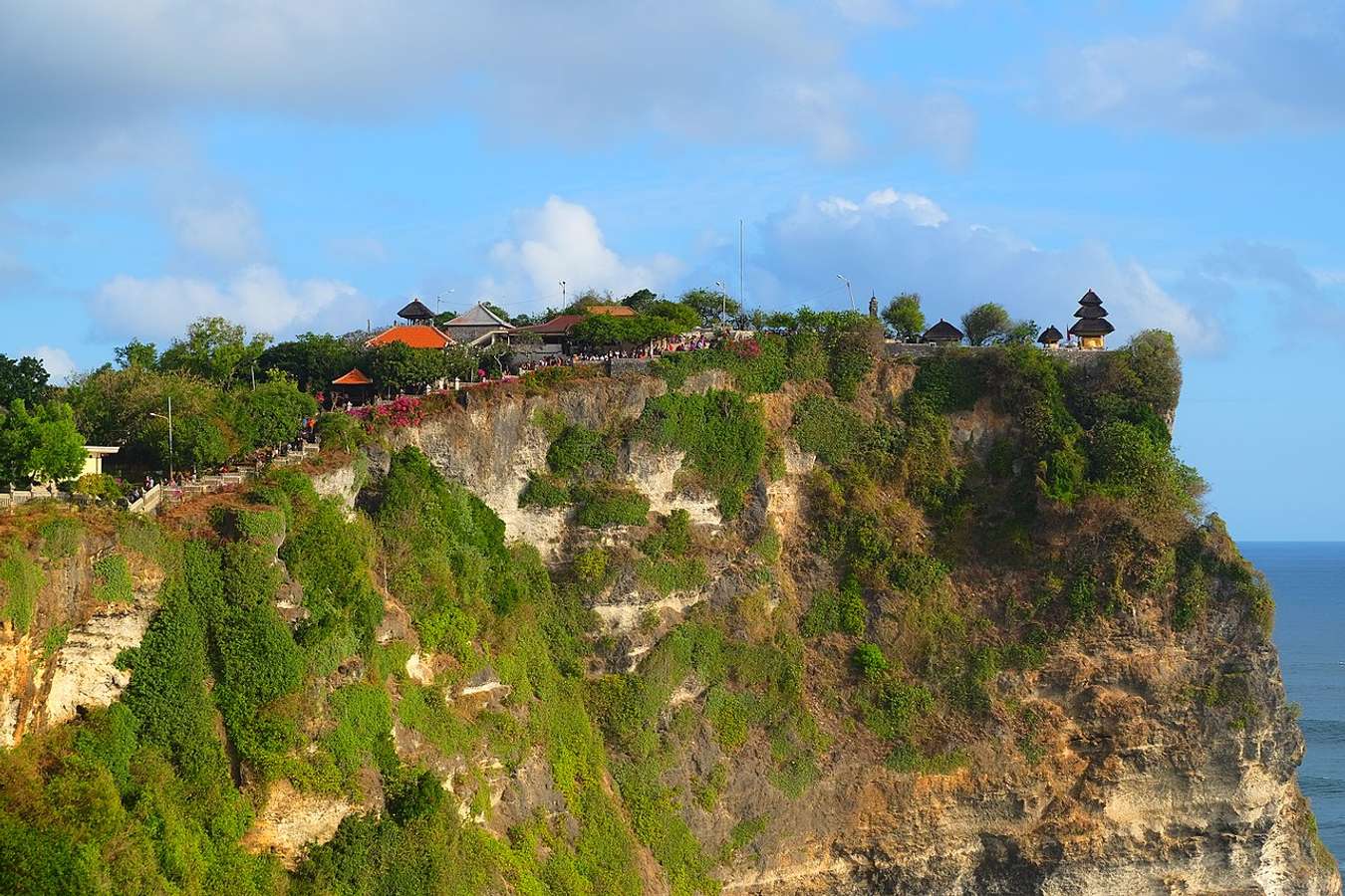 Pura Uluwatu | Destinasi wisata Pura di Bali