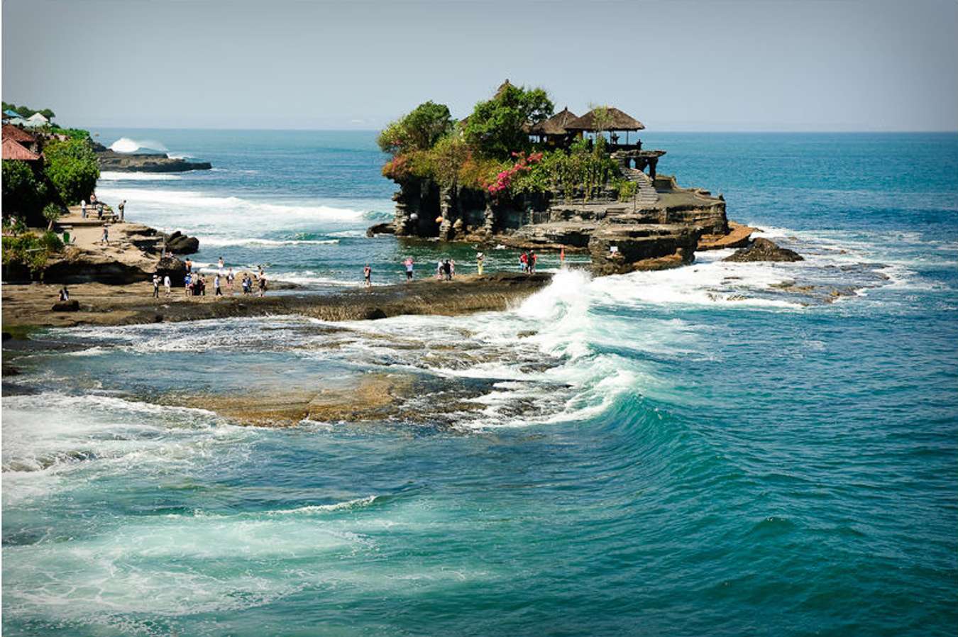 Pura Tanah Lot - Destinasi wisata pura di Bali