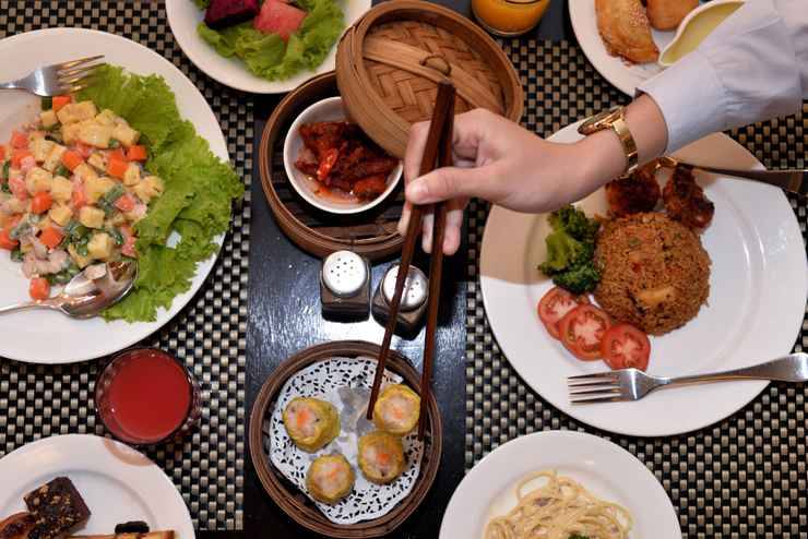 Menu Makanan di Gumaya Tower Hotel Semarang