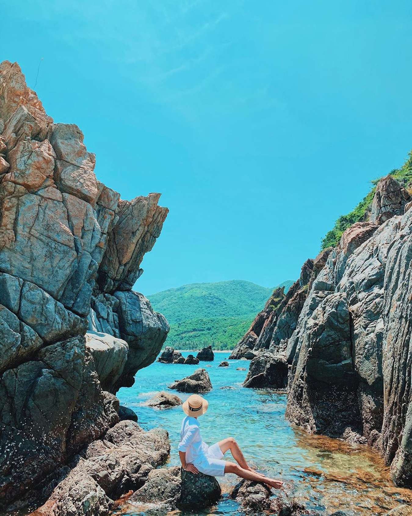 Kinh nghiệm du lịch Nha Trang - Hang Heo