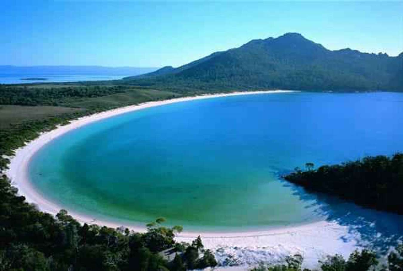 Pantai Selong Belanak - Wisata Pantai di NTB