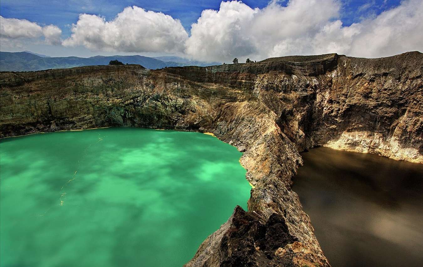 Danau Kelimutu - Objek wisata di NTT