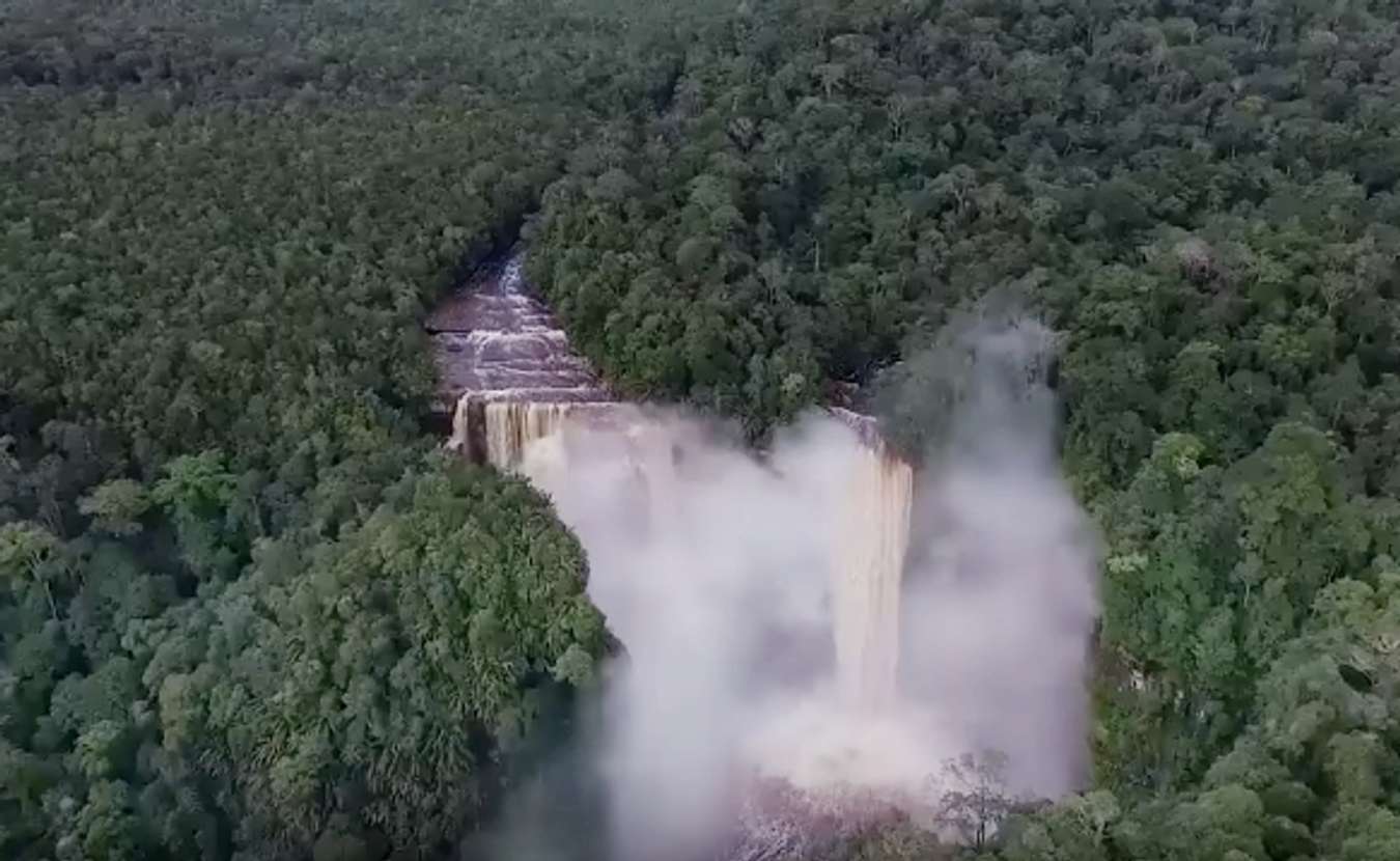 Air Terjun Nokan Nayan - Air Terjun Paling Tinggi di Indonesia