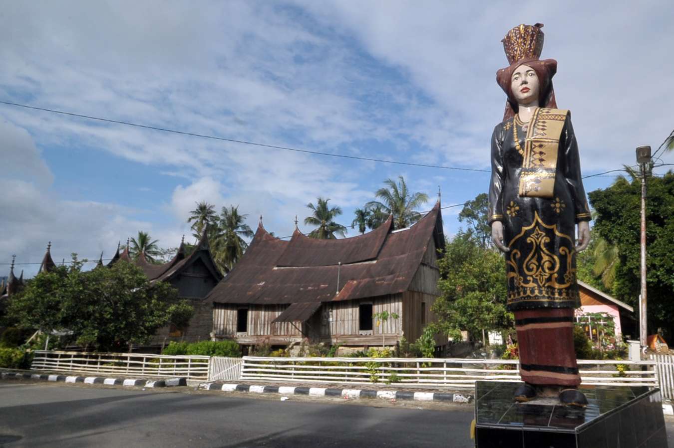 Desa Adat Sijunjung - Desa Adat di Indonesia