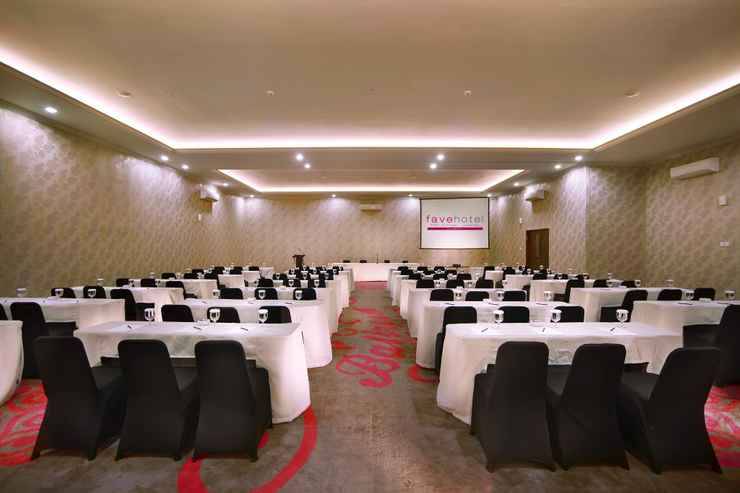 Fasilitas Meeting Room di Favehotel PGC Cililitan
