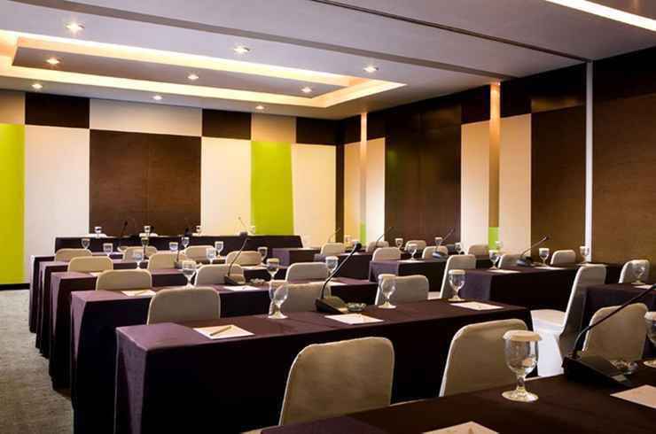 Fasilitas Meeting Room di Hotel Santika Bogor