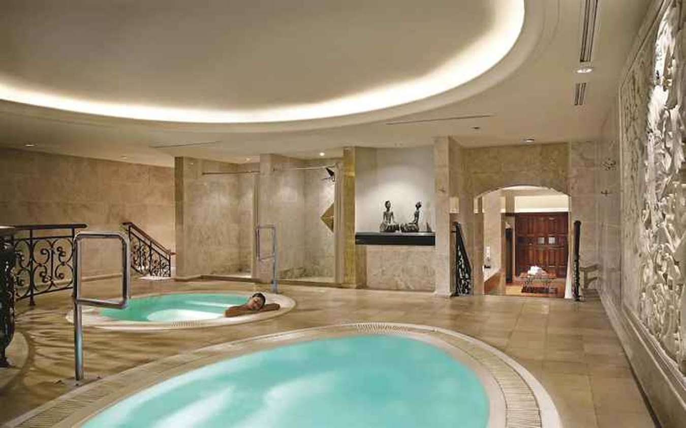 Shangri-La Jakarta - Hotel dengan Jacuzzi di Jakarta