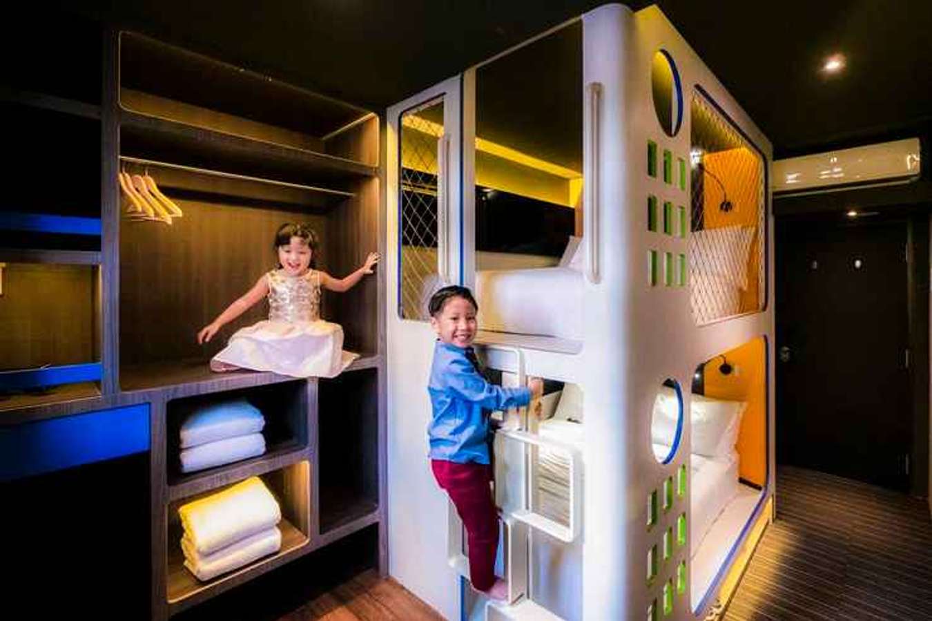 Cube Family Boutique Capsule Hotel Chinatown