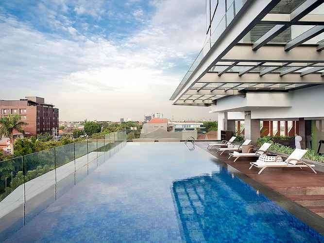 Infinity Pool di IBIS Styles Surabaya Jemursari
