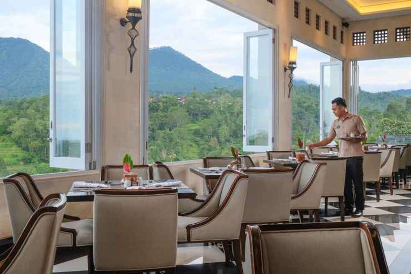 L’Altitude at Saranam Resort & Spa - Hotel dengan restoran terbaik di Bali