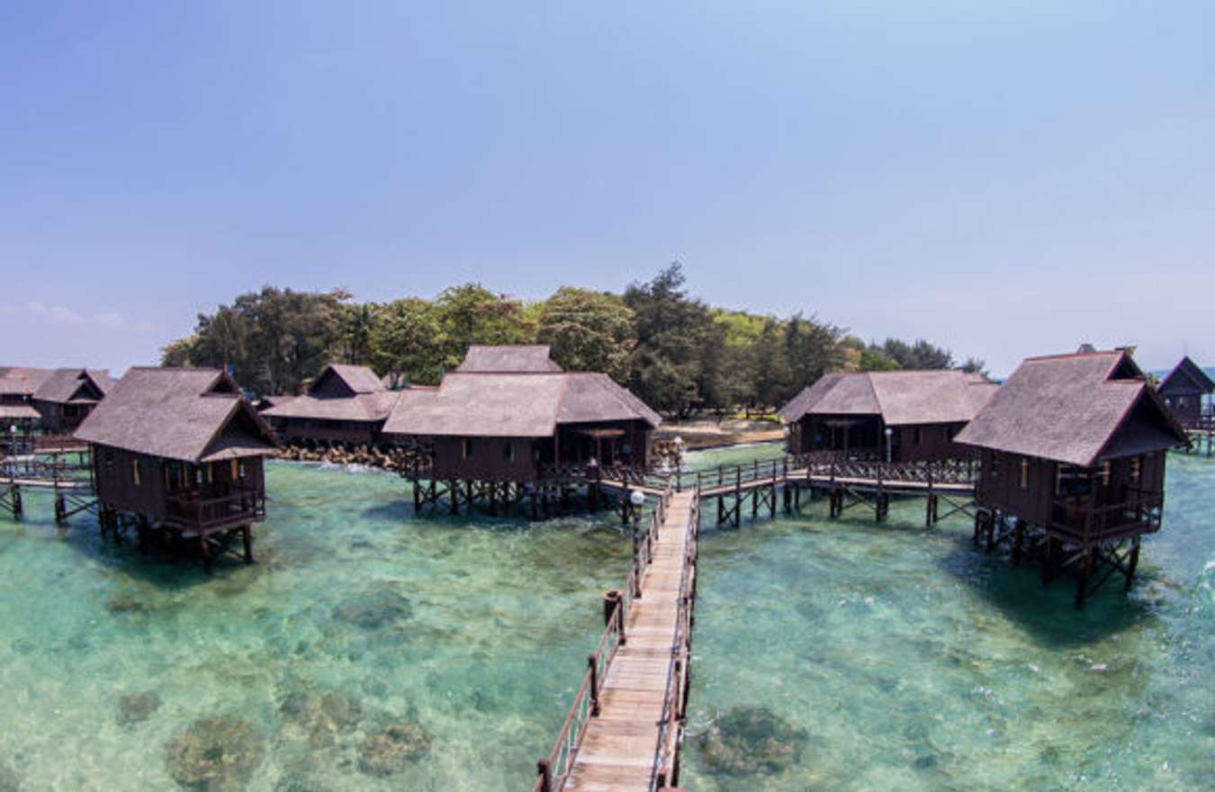 Pulau Ayer Resort & Cottages - Hotel romantis di Bogor