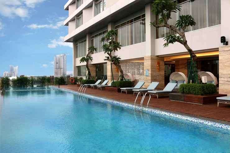 Infinity Pool di Vasa Hotel Surabaya