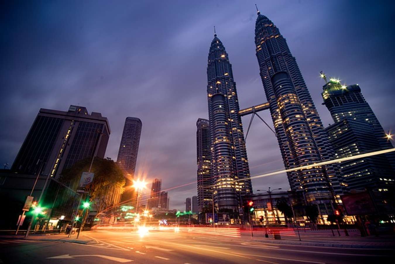 Petronas Towers di Kuala  Lumpur