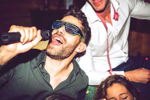 lagu karaoke paling popular