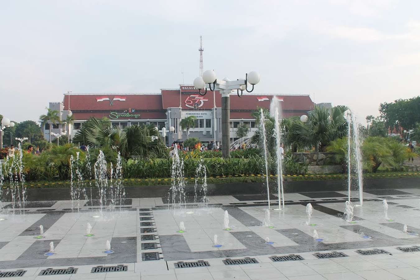 Taman Surya - Taman Kota di Surabaya