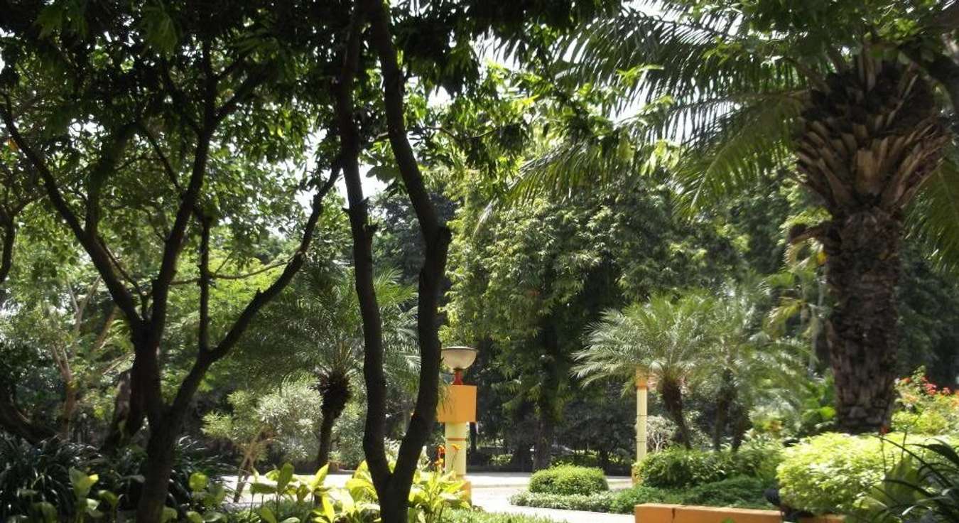 Taman Apsari  -Taman Kota di Surabaya