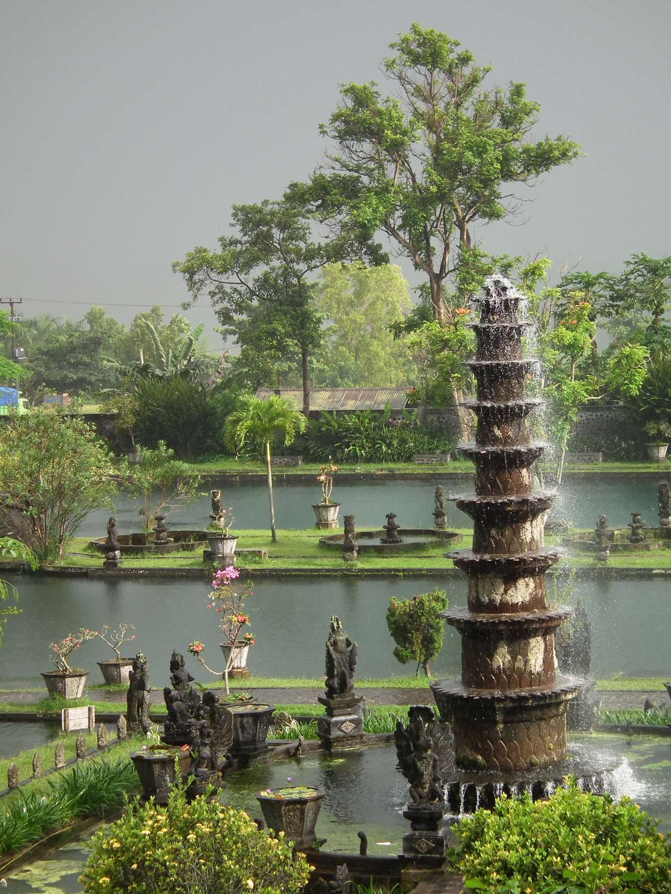 Istana Tirta Gangga, Bali - Wisata Budaya di Bali