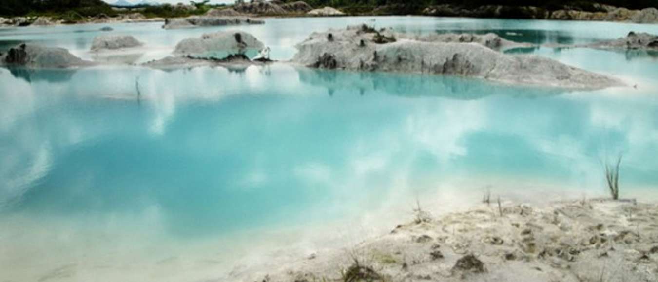 Danau Kaolin - Destinasi tempat wisata di Belitung