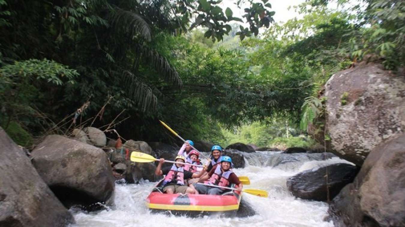 Arung Jeram Timbukar - Wisata di Manado