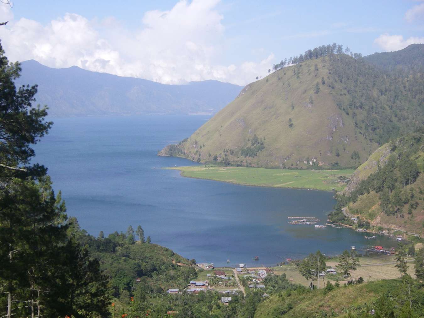 Danau Laut Tawar - Destinasi Wisata di Takengon