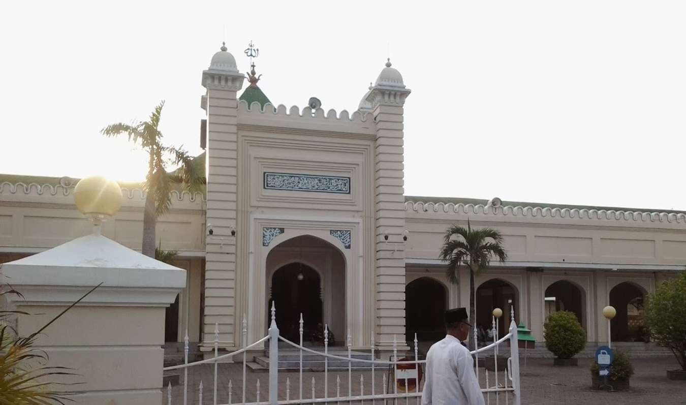 Masjid Agung Al-Jami - Destinasi tempat wisata di Pekalongan