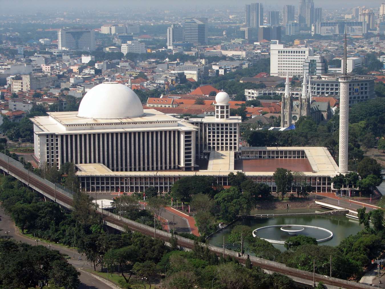 Masjid Istiqlal - Wisata religi di Indonesia