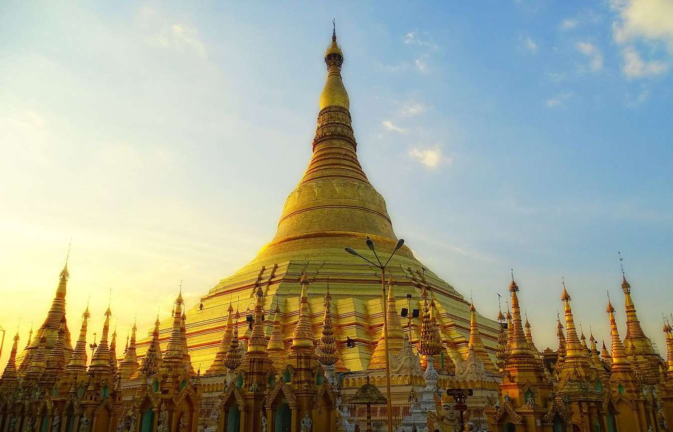 Pagoda Shwedagon di Myanmar 