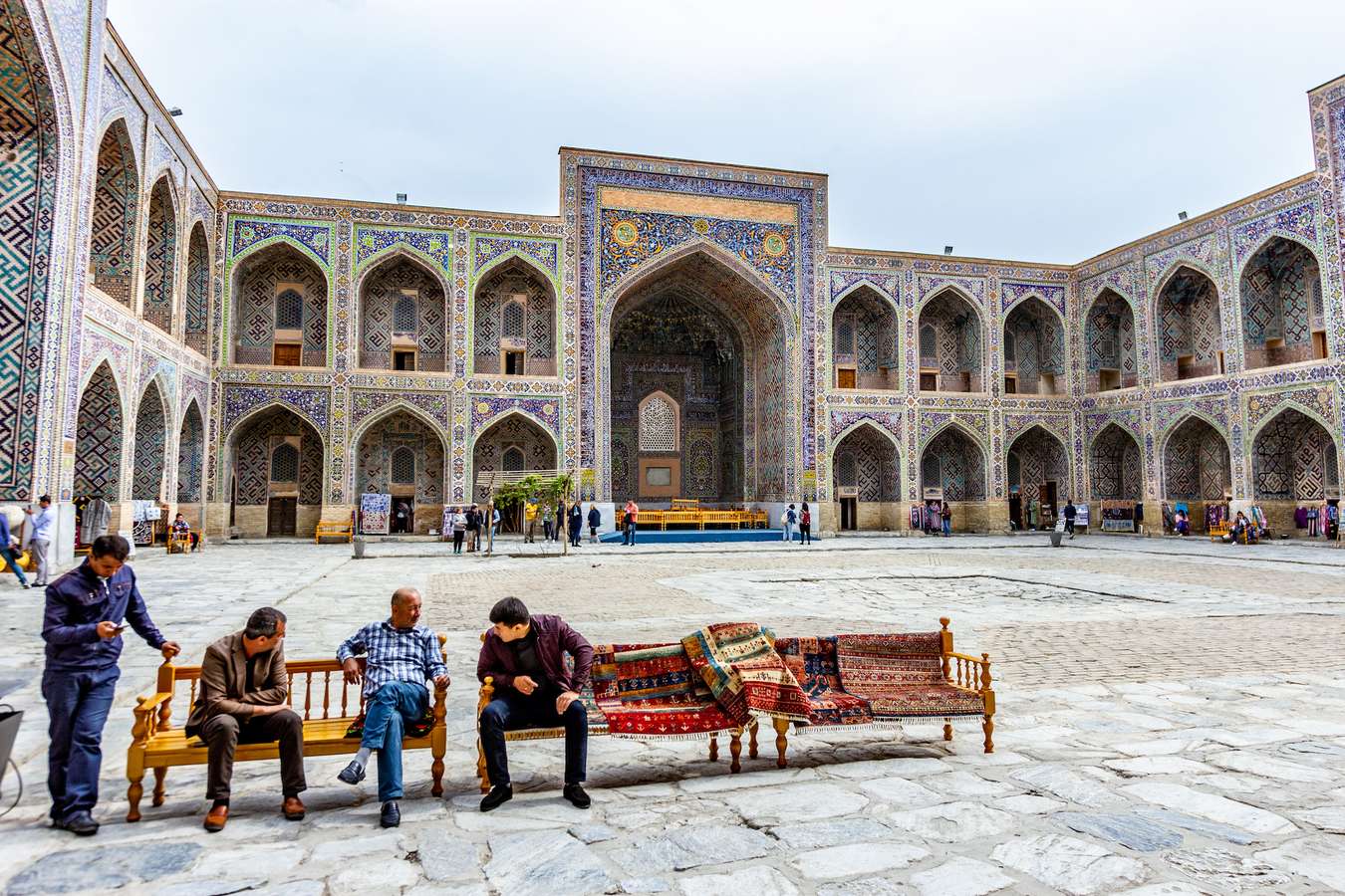 học viện hồi giáo ở Uzbekistan