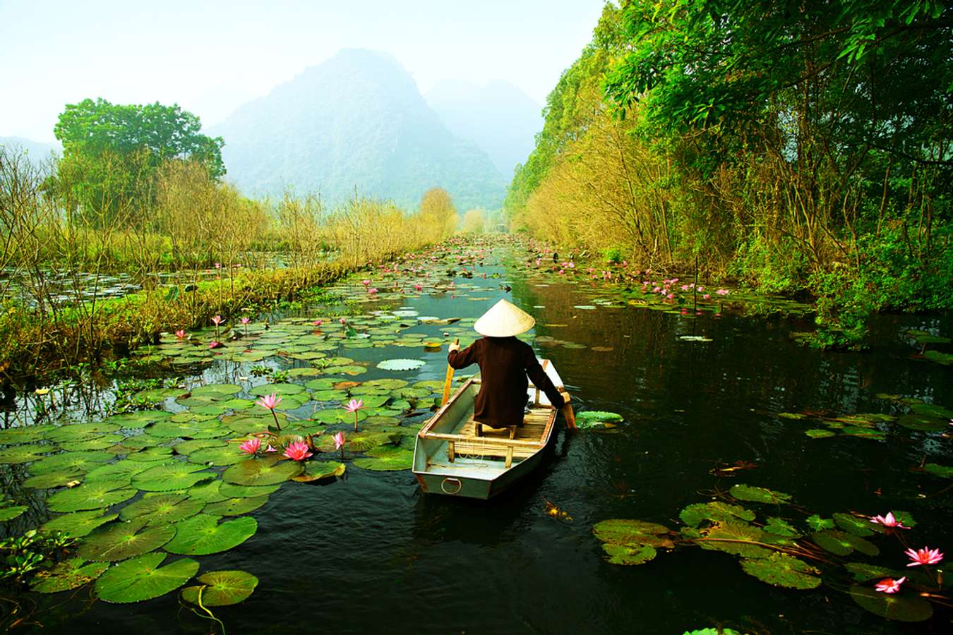 Pemandangan Vietnam -  Negara Untuk Liburan Akhir Tahun