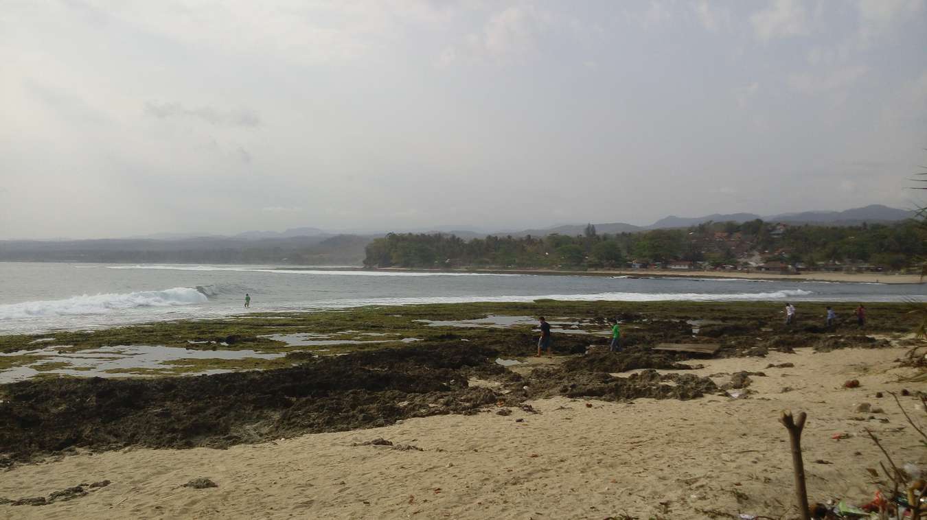 Pantai Rancabuaya - Destinasi Objek wisata di Garut