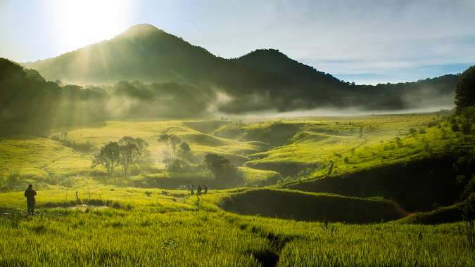 7 Gunung Yang Cocok Untuk Pendaki Pemula Di Indonesia