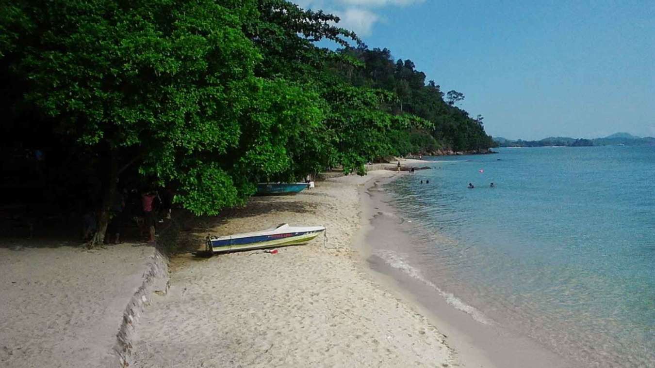 Pantai Mirota - Wisata Pantai di Kepulauan Riau