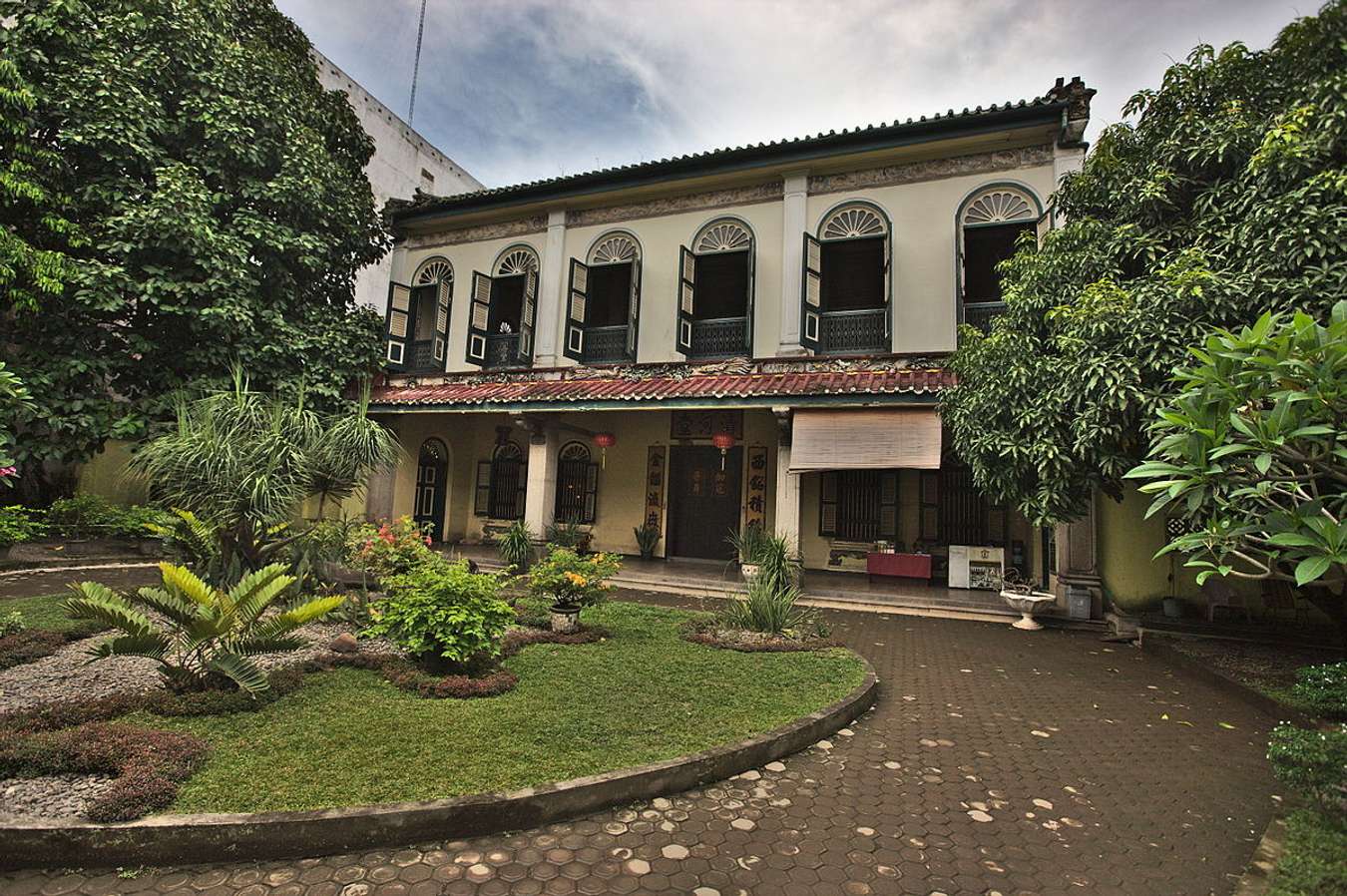 Tjong A Fie Mansion - Wisata Horor di Indonesia