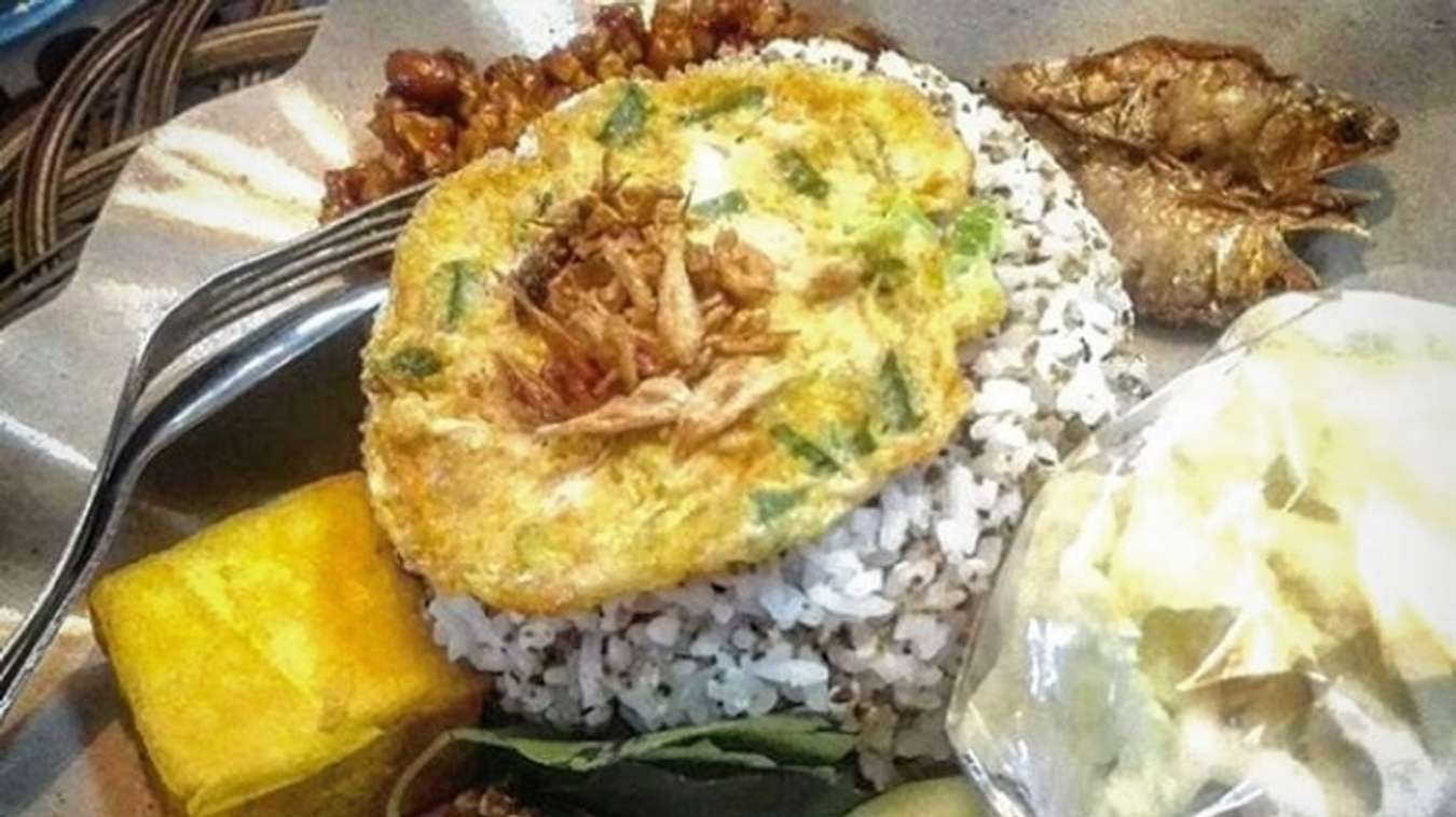 Nasi Cikur - Makanan Khas Tasikmalaya