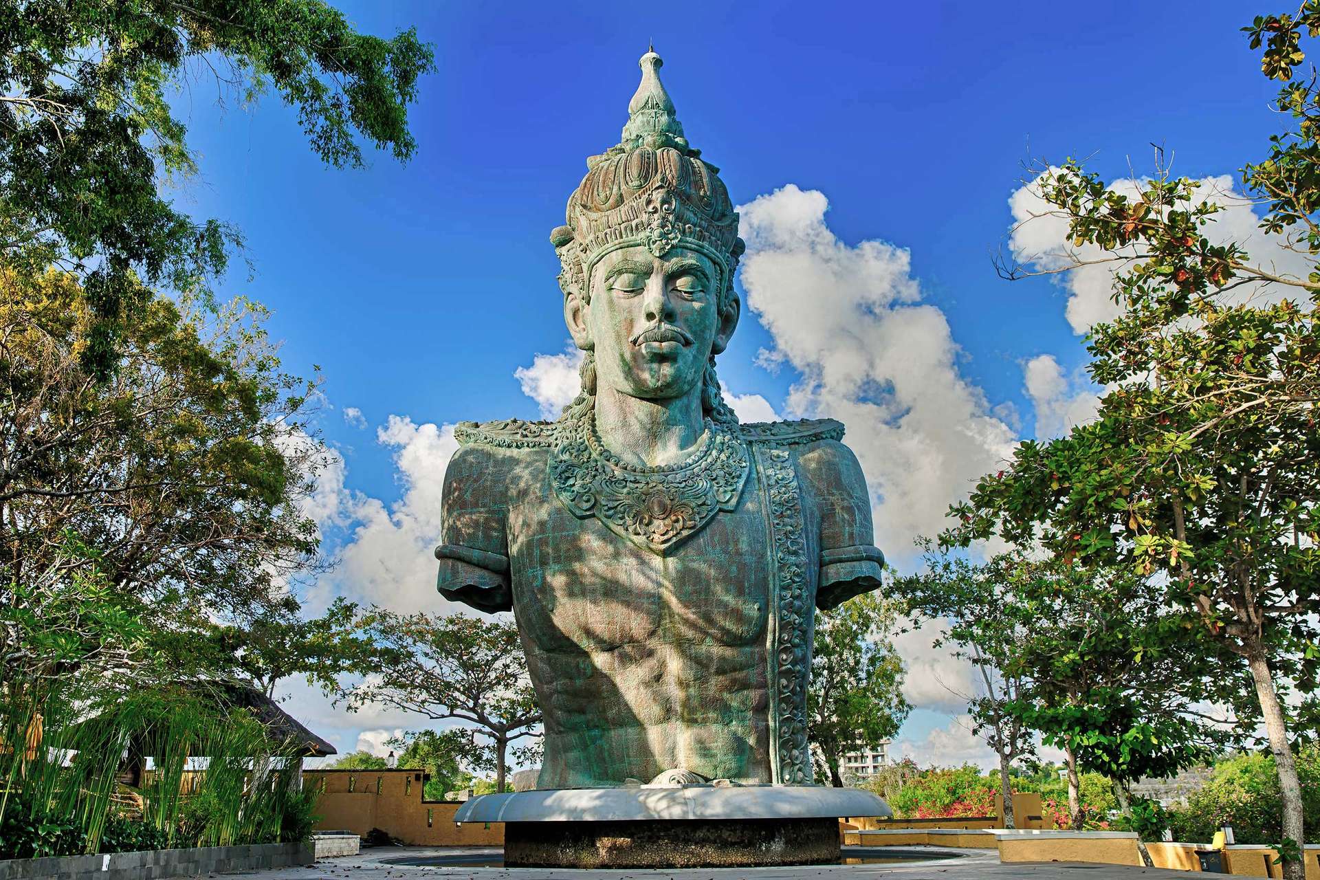 Deskripsi Tempat Wisata Di Bali Garuda Wisnu Kencana