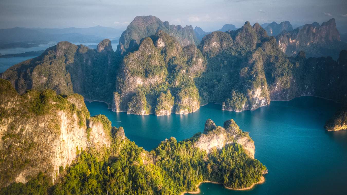 10 ที่เที่ยวจังหวัดสุราษฏร์ธานี อัญมณีแห่งภาคใต้ที่คุณต้องทึ่ง! 10 ที่เที่ยวจังหวัดสุราษฏร์ธานี อัญมณีแห่งภาคใต้ที่คุณต้องทึ่ง!