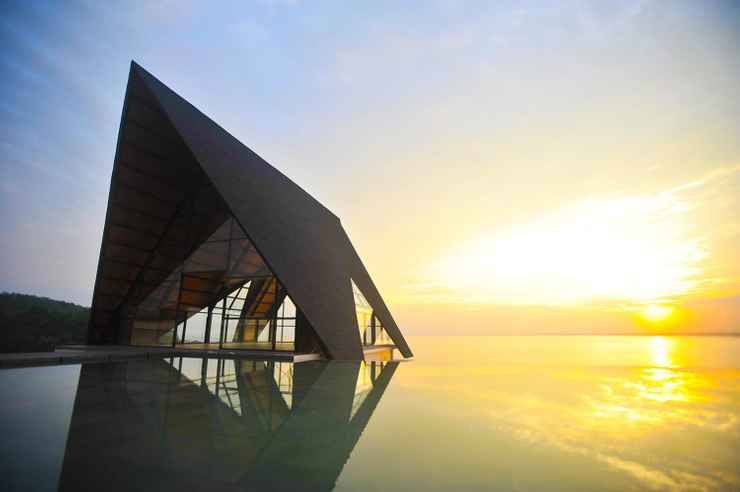 Laut Biru Resort Hotel