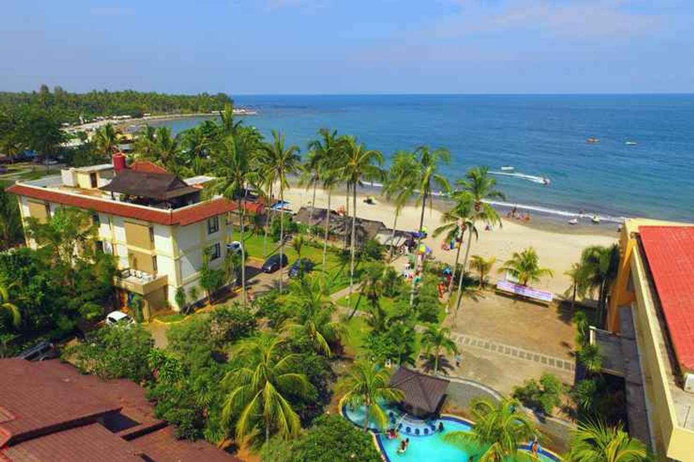 9 Rekomendasi Hotel dengan Akses Langsung ke Pantai di Anyer