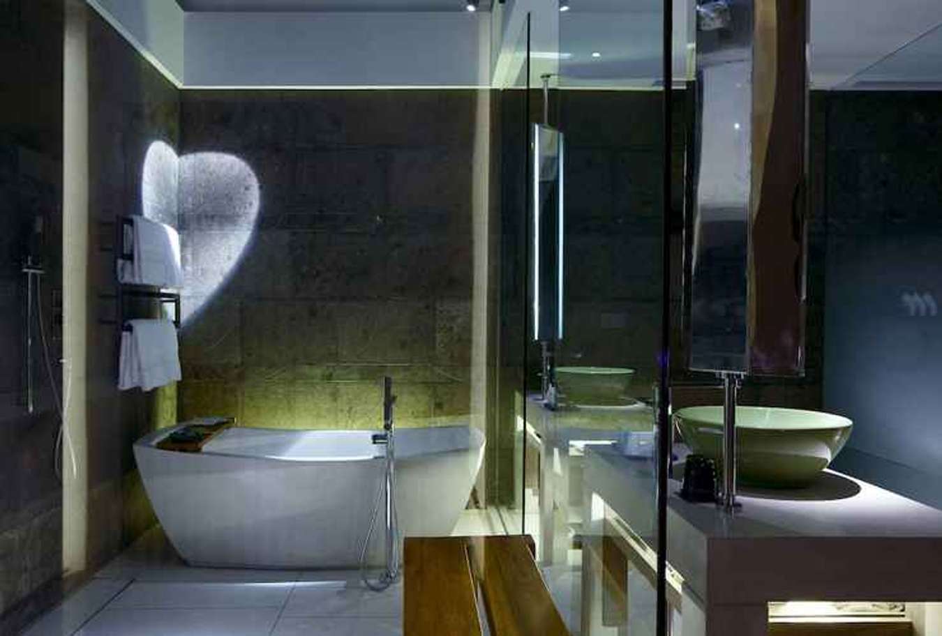 W Bali - Seminyak - Hotel dengan bathtub di Bali