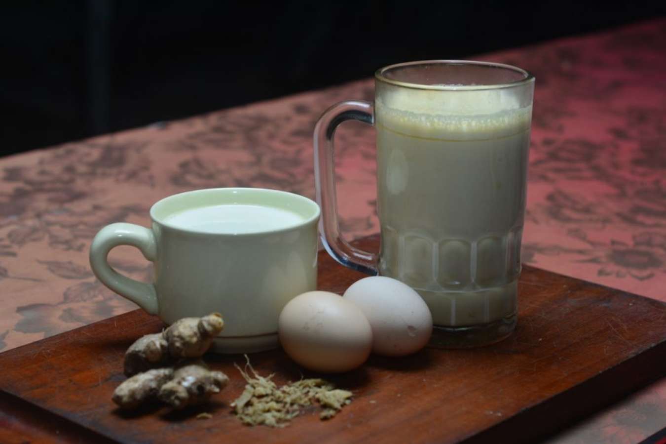 STMJ (Susu Telur Madu Jahe) - Minuman Khas Indonesia