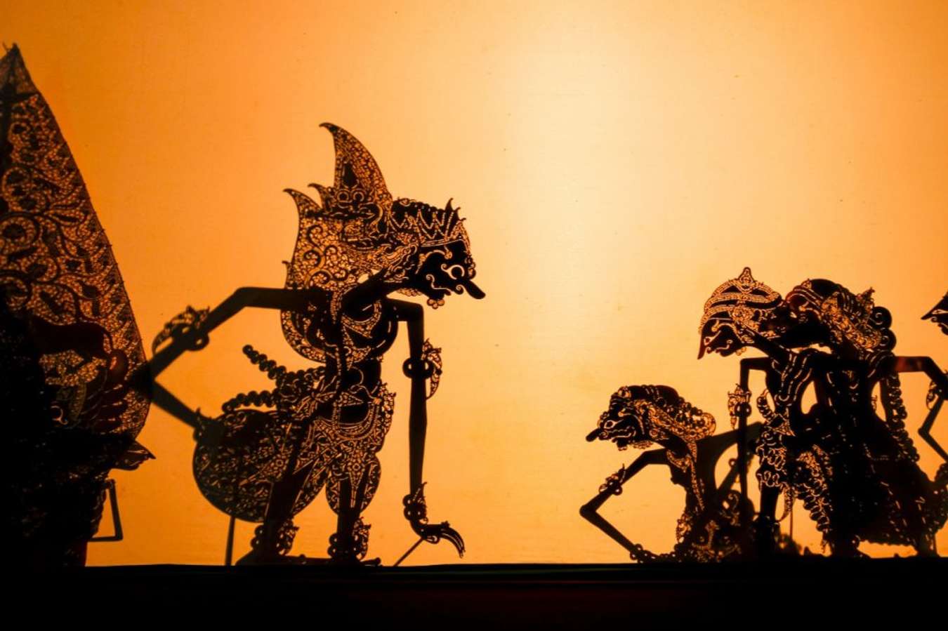  A shadow puppet performance of the Indian mythology characters Rama, Shinta, and Ravana, adapted into the Indonesian wayang tradition.