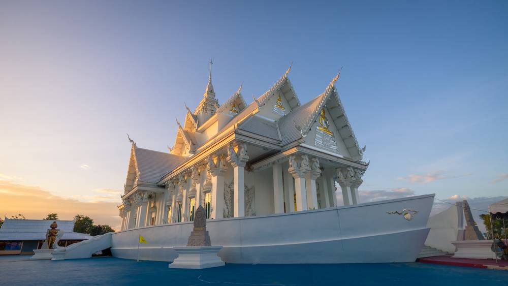 วัดใกล้กรุงเทพ