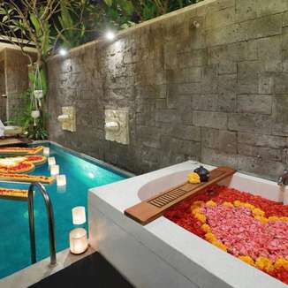 Ini Vie Villa - Vila dengan Private Pool di Kuta
