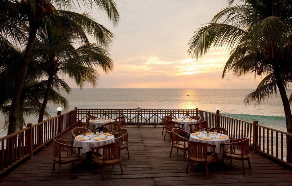 Patra Comfort Anyer - Hotel dengan akses lansung ke pantai di Anyer